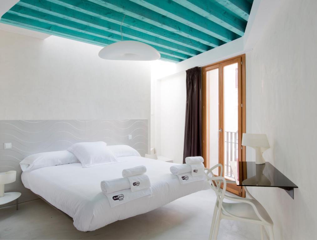 Antidoto Rooms San Agustin - Recomendado Para Adultos Toledo Zimmer foto